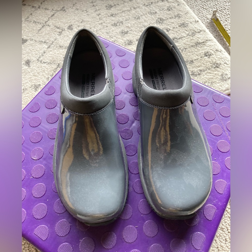 Merrell Clogs W7. NWOT
